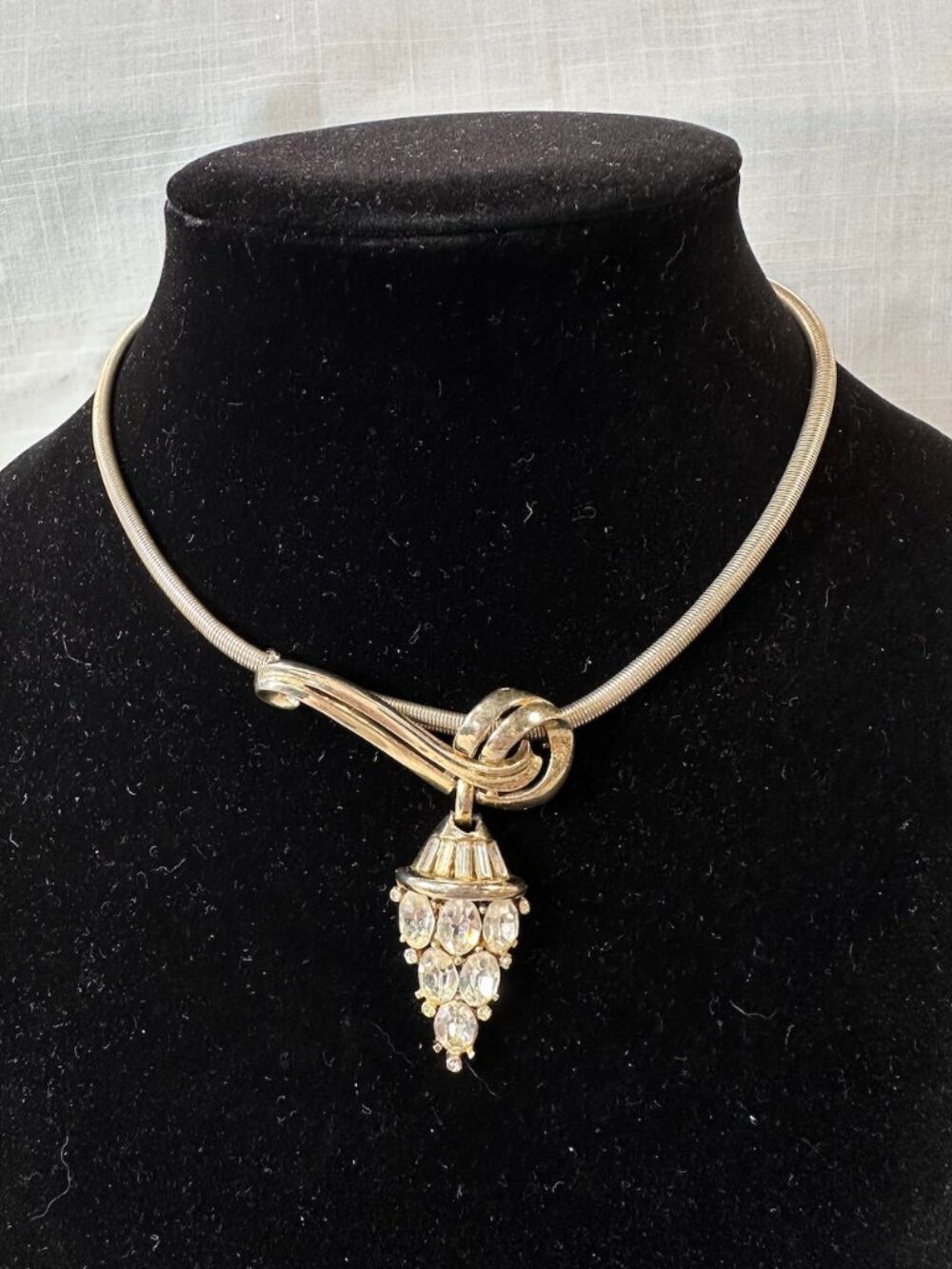 Vintage Coro 1950s "Lamp" Necklace